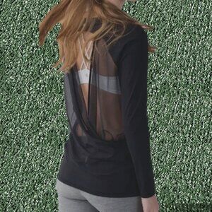 Iululemon If You’re Lucky Long Sleeve Tee Black Mesh Lightweight Top Size 6 NEW